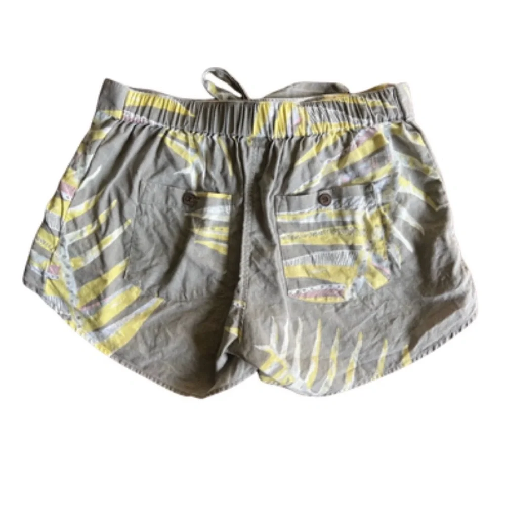 Patagonia Garden Island Tie Front Shorts Large - Picture 6 of 6